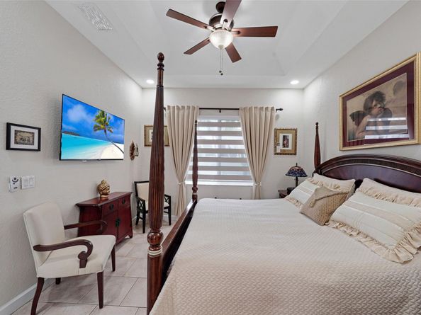 4122 NE 22nd St, Homestead FL 33033