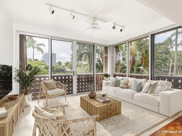 369 S Lake Drive 2b, Palm Beach FL 33480