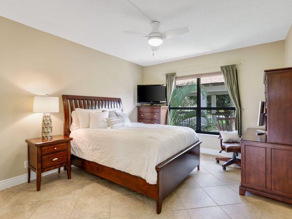 800 Greensward Court 203I, Delray Beach FL 33445