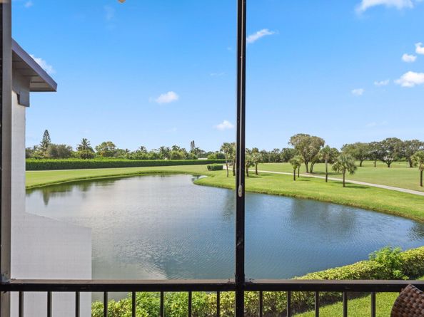800 Greensward Court 203I, Delray Beach FL 33445