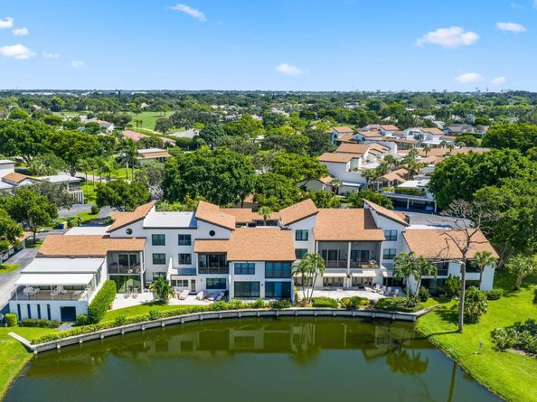 800 Greensward Court 203I, Delray Beach FL 33445