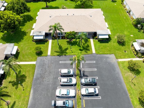 1012 Circle Terrace E B, Delray Beach FL 33445