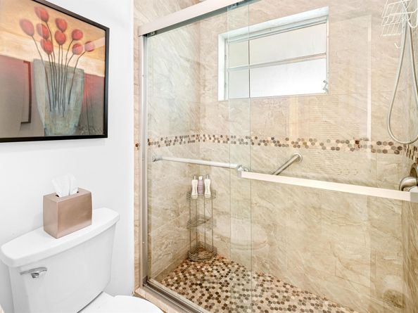 1012 Circle Terrace E B, Delray Beach FL 33445
