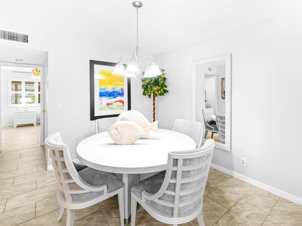 1012 Circle Terrace E B, Delray Beach FL 33445