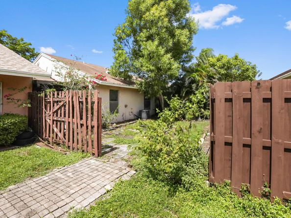 5714 Barnstead Circle, Lake Worth FL 33463