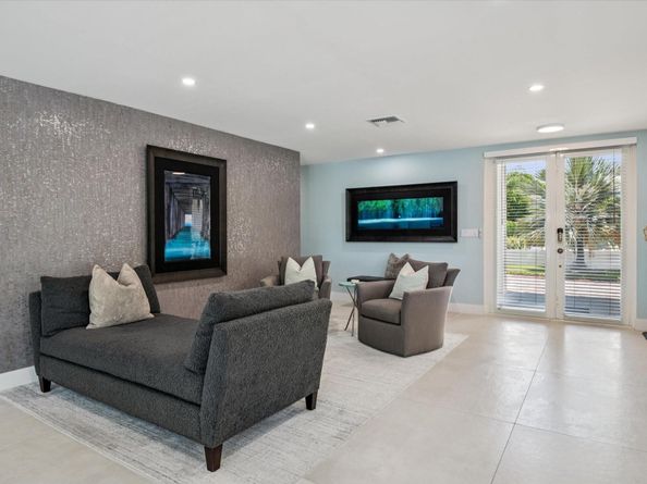 2516 NE 26th Ave, Fort Lauderdale FL 33305