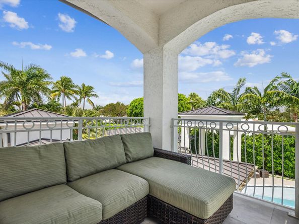 2516 NE 26th Ave, Fort Lauderdale FL 33305