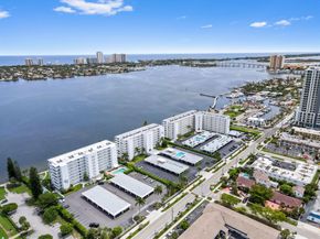 301 Lake Shore Drive 402, Lake Park FL 33403