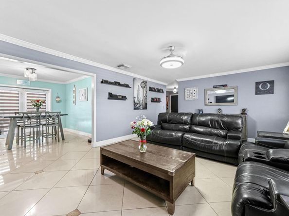 6825 Broadmoor, North Lauderdale FL 33068