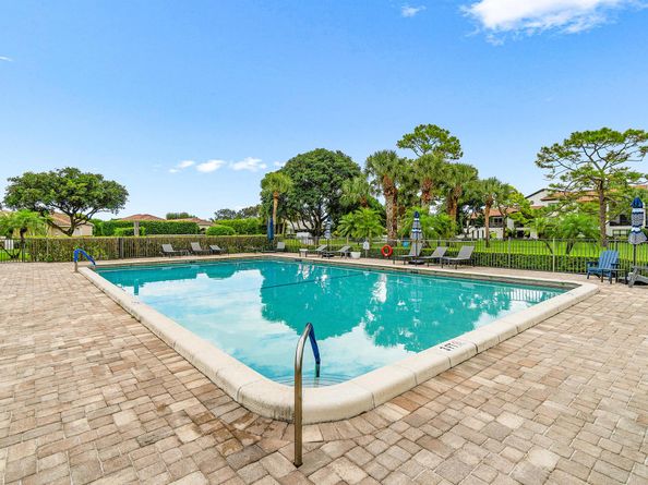 830 Greensward Court 214H, Delray Beach FL 33445