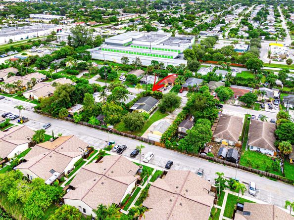 3607 Elizabeth Street, Palm Springs FL 33461
