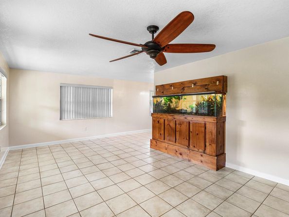 3607 Elizabeth Street, Palm Springs FL 33461