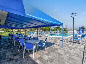 1097 Circle Terrace W C, Delray Beach FL 33445