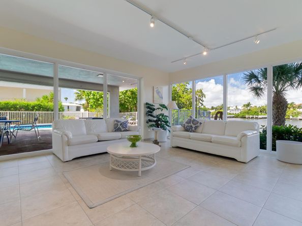 3581 S Ocean Blvd 2D, South Palm Beach FL 33480