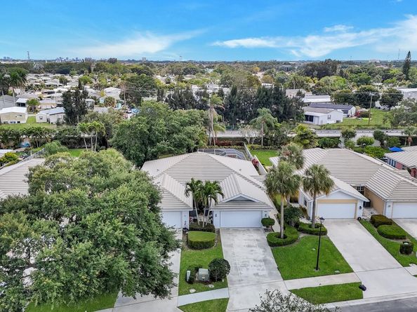 4220 Royal Oak Drive, Palm Beach Gardens FL 33410
