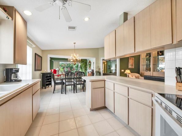 4220 Royal Oak Drive, Palm Beach Gardens FL 33410