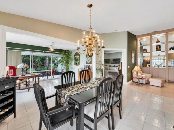4220 Royal Oak Drive, Palm Beach Gardens FL 33410