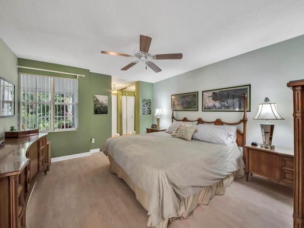 4220 Royal Oak Drive, Palm Beach Gardens FL 33410