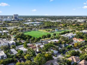 625 NE 15th Ave, Fort Lauderdale FL 33304