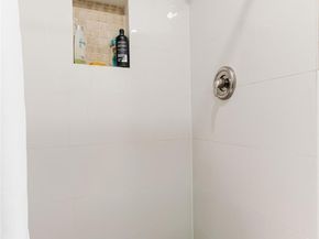 1060 NW 49th Ct, Deerfield Beach FL 33064