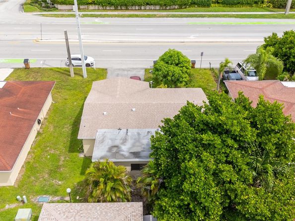 1060 NW 49th Ct, Deerfield Beach FL 33064