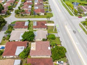 1060 NW 49th Ct, Deerfield Beach FL 33064