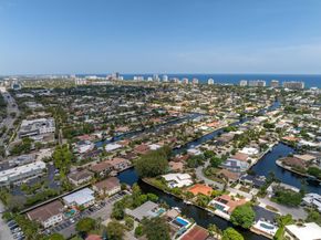5570 NE 26 Ave, Fort Lauderdale FL 33308