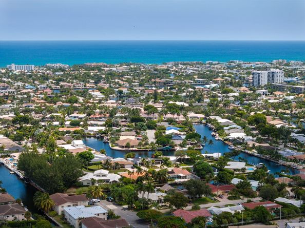 5570 NE 26 Ave, Fort Lauderdale FL 33308