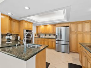 5570 NE 26 Ave, Fort Lauderdale FL 33308