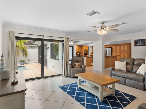 5570 NE 26 Ave, Fort Lauderdale FL 33308