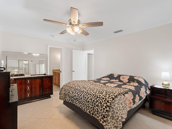 5570 NE 26 Ave, Fort Lauderdale FL 33308