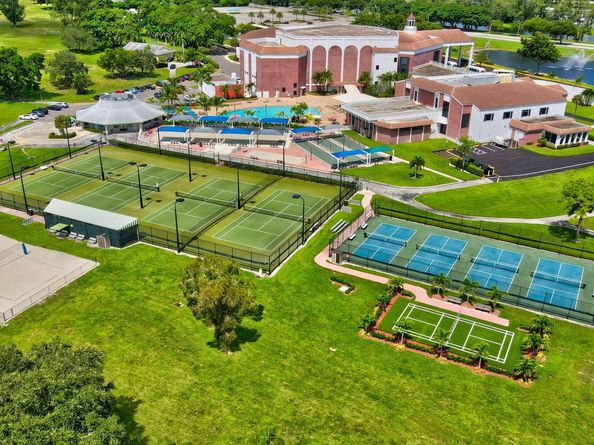 1037 Berkshire B, Deerfield Beach FL 33442