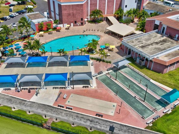 1037 Berkshire B, Deerfield Beach FL 33442
