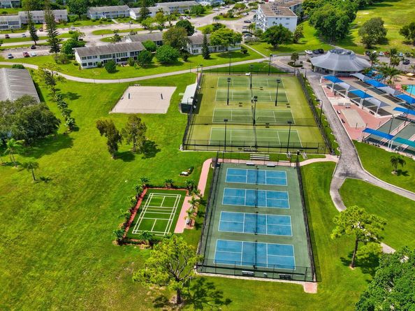1037 Berkshire B, Deerfield Beach FL 33442