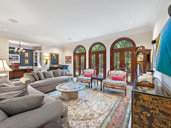 336 Australian Avenue E, Palm Beach FL 33480