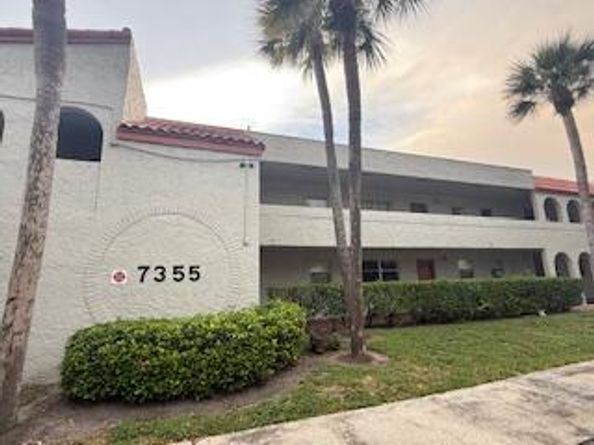 7355 Woodmont Terrace 206, Tamarac FL 33321