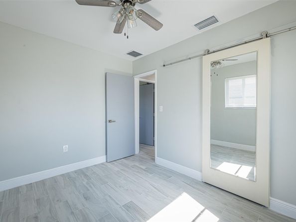 1631 N 69th Ave, Hollywood FL 33024