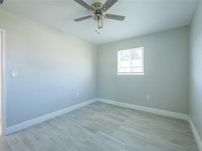 1631 N 69th Ave, Hollywood FL 33024