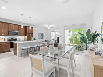 1823 Sandpiper Point Place