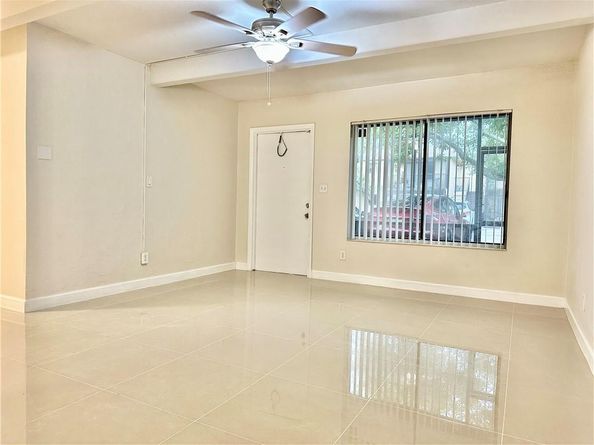 1285 S Flagler Ave 204, Pompano Beach FL 33060