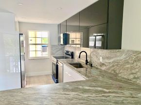 3960 Oaks Clubhouse Drive 401, Pompano Beach FL 33069