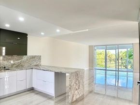 3960 Oaks Clubhouse Drive 401, Pompano Beach FL 33069