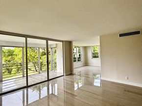 3960 Oaks Clubhouse Drive 401, Pompano Beach FL 33069