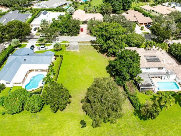 2238 NW 30th Road, Boca Raton FL 33431