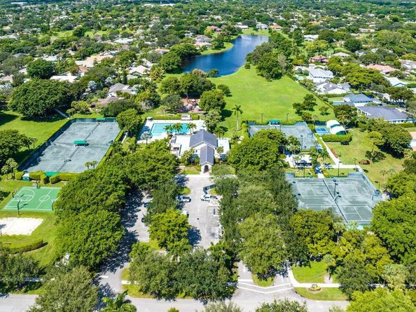 2238 NW 30th Road, Boca Raton FL 33431