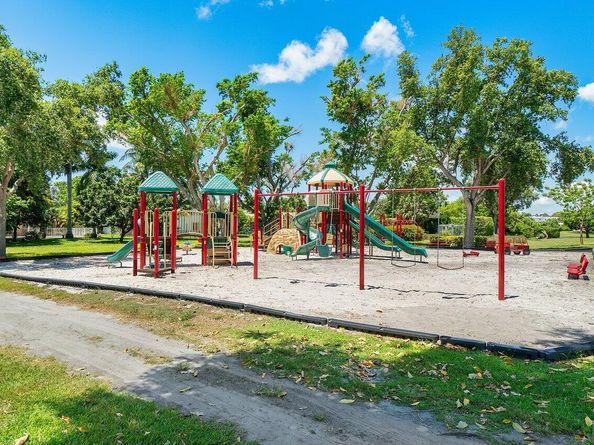 2238 NW 30th Road, Boca Raton FL 33431