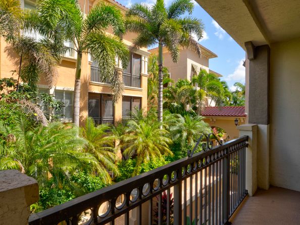 3055 NW 126th Avenue 220, Sunrise FL 33323