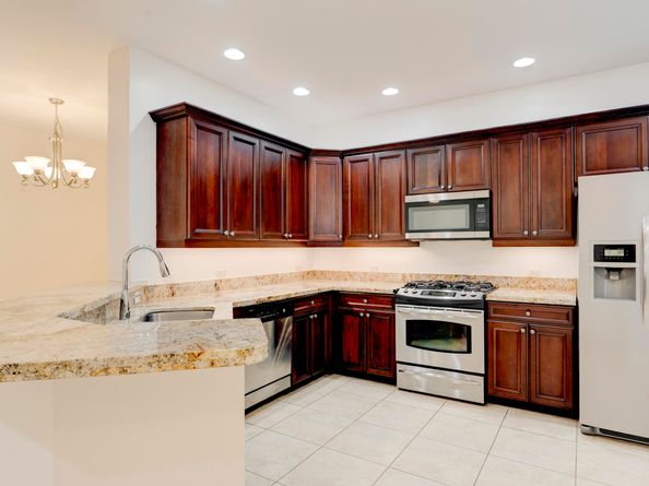 3055 NW 126th Avenue 220, Sunrise FL 33323