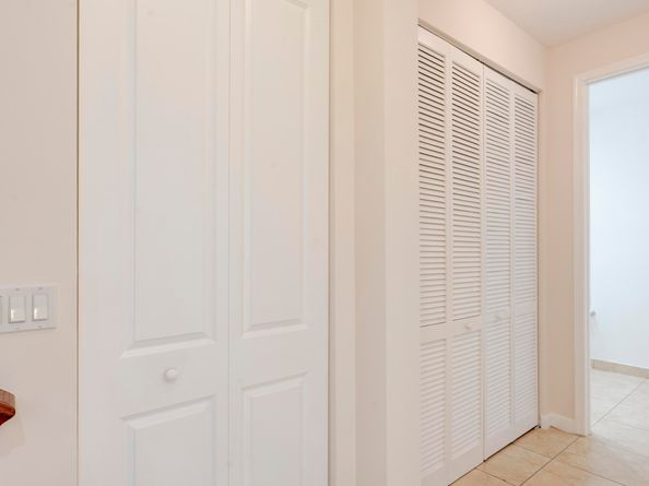 3055 NW 126th Avenue 220, Sunrise FL 33323