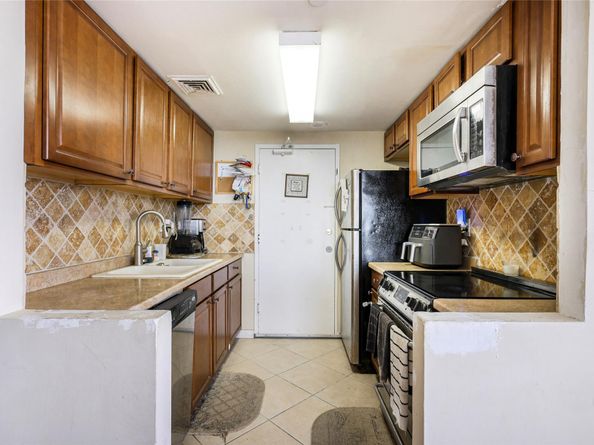 1720 Harrison St 10A, Hollywood FL 33020